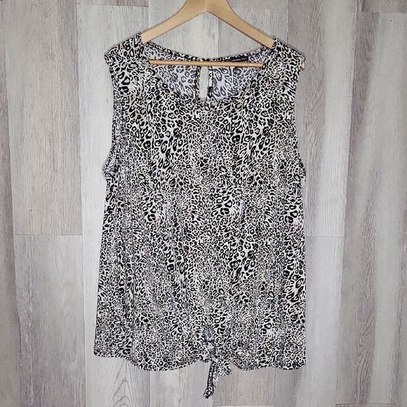 🛍Adrianna Papell Womens 2X Blouse Sleeveless‎ Cheetah Print Keyhole Tie Front - Picture 1 of 8